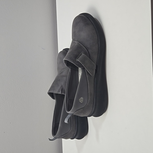 Clarks Cloudstepper Gray Shoes - Picture 4 of 8